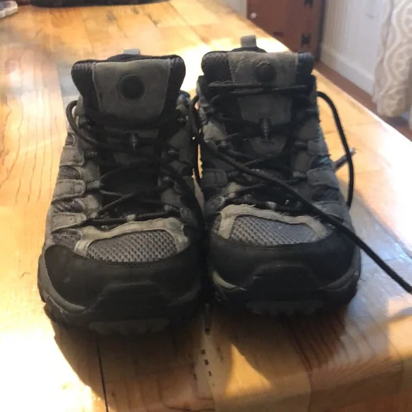 Mens Moab 2 size 11 - Picture 2 of 4